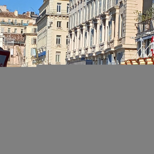  Annonces MARSEILLE 1ER : Appartement | MARSEILLE (13001) | 70 m2 | 330 000 € 