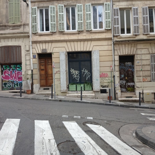  Annonces MARSEILLE 1ER : Office | MARSEILLE (13001) | 32 m2 | 110 000 € 